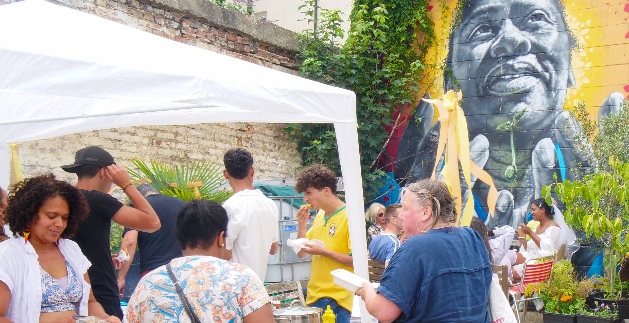 People taking part in Hastings Edible Open Gardens 2025
